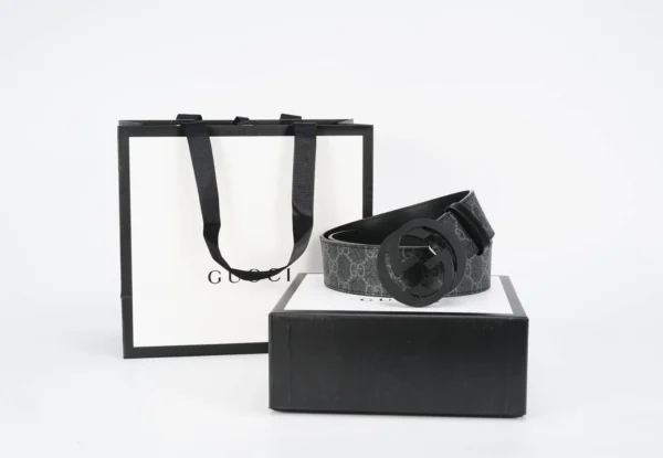 Gucci GG Supreme Black Belt